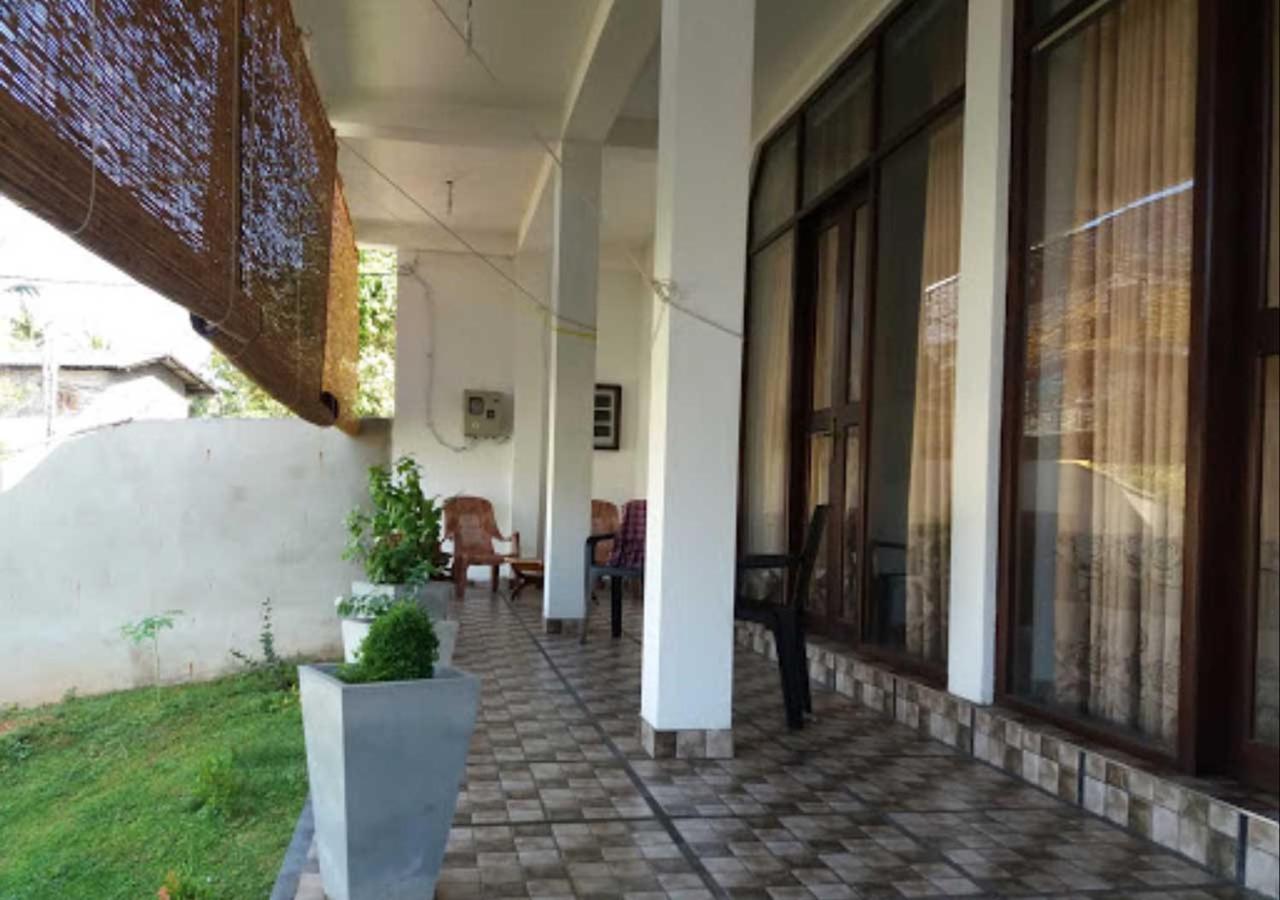 Neem Tree Ambalangoda Ambalangoda  Luaran gambar